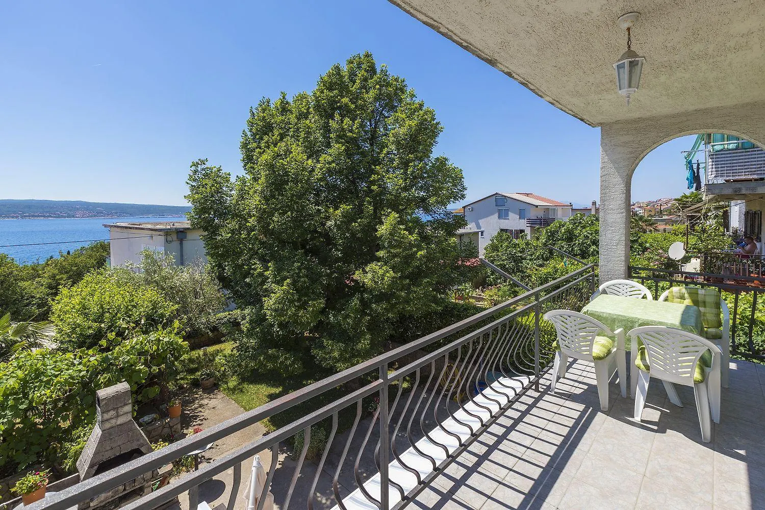 Hundefreundliches Apartment Nur 300 Meter Bis Zur Adria Mit Meerblick, Grill, Wifi Crikvenica